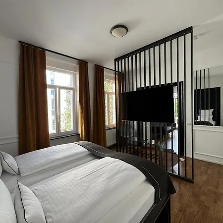 Historical Luxury Homes - Familiensuite Mit Terrasse