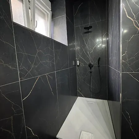 Apartamento Historical Luxury Homes - Familiensuite Mit Terrasse Friburgo em Brisgóvia