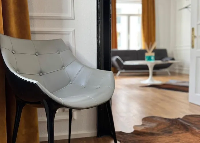 Апартаменты Historical Luxury Homes - Familiensuite Mit Terrasse Фрайбург